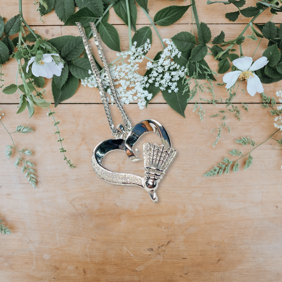 Mizuno necklace deals